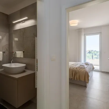 Bora Nautica Appartement Karpinjan